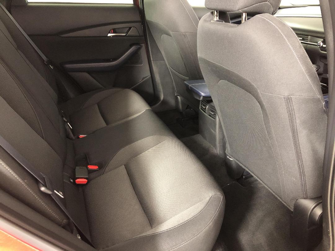 Photo '20' of Mazda CX-30