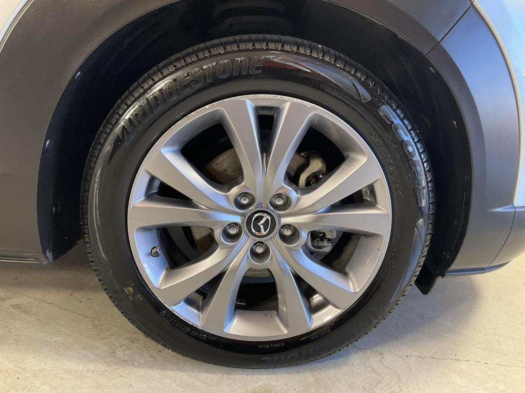 Photo '9' of Mazda CX-30