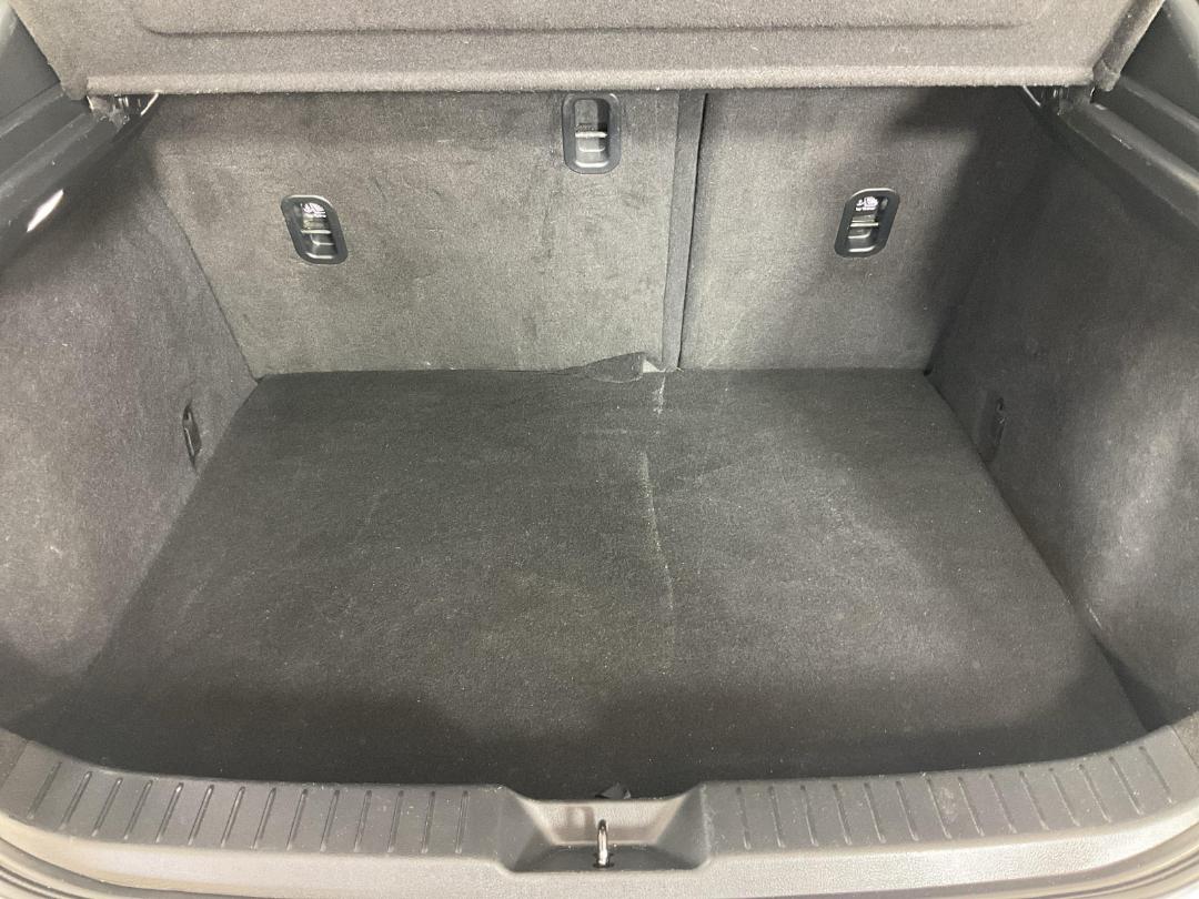 Photo '14' of Mazda CX-30