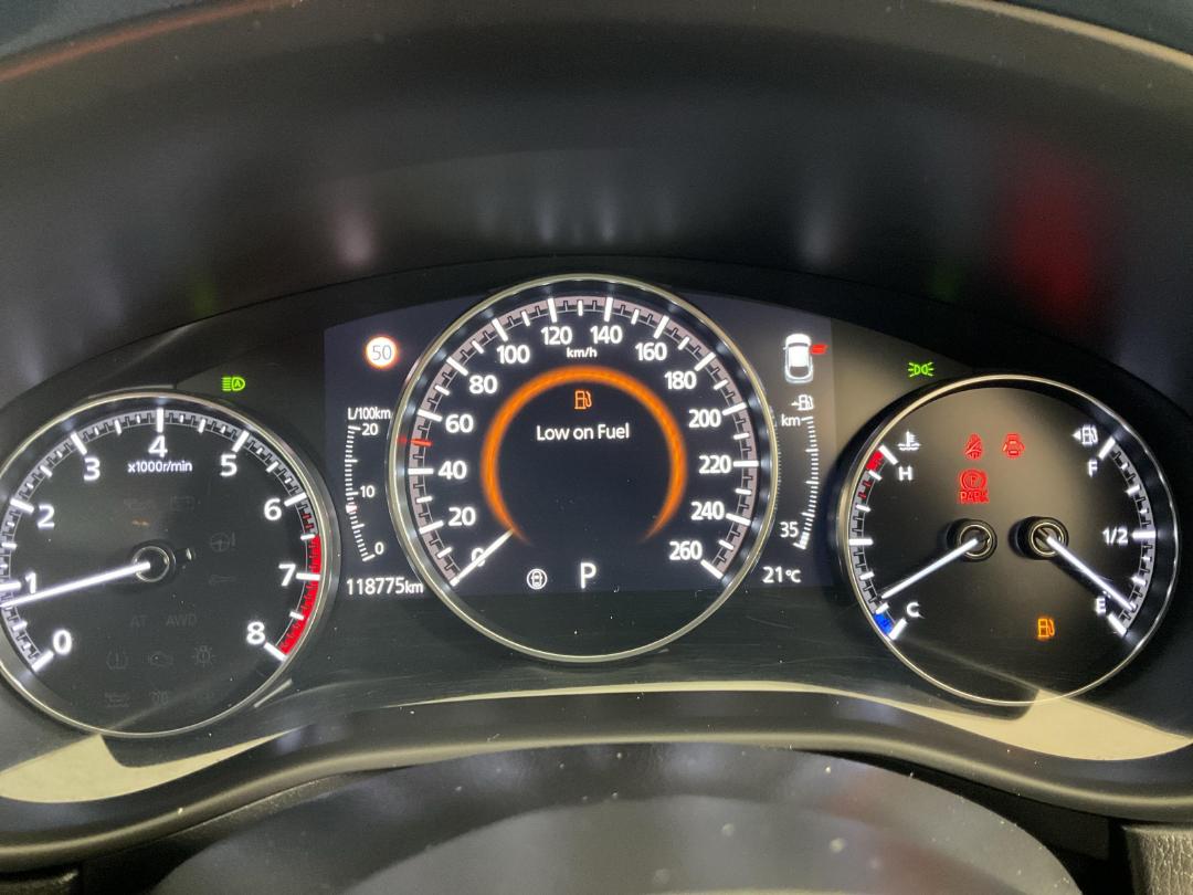 Photo '21' of Mazda CX-30