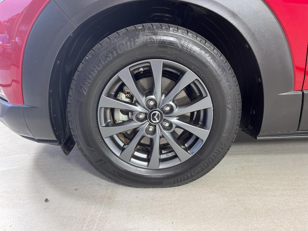 Photo '10' of Mazda CX-30