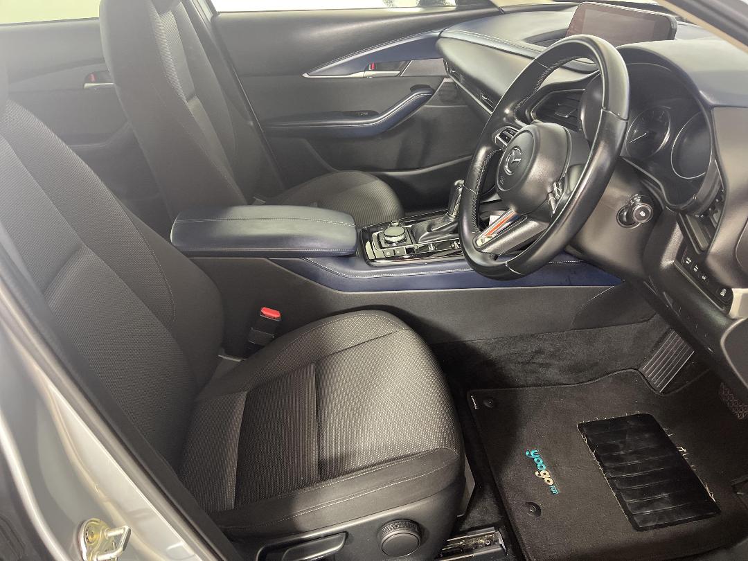 Photo '16' of Mazda CX-30 Photo '16' of Mazda CX-30