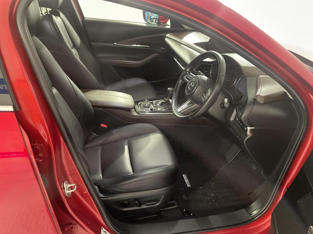 Photo '16' of Mazda CX-30 Photo '16' of Mazda CX-30