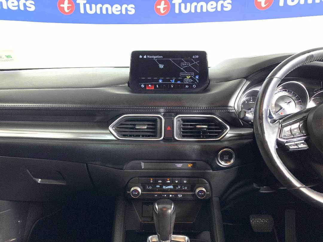 Photo '18' of Mazda CX-5