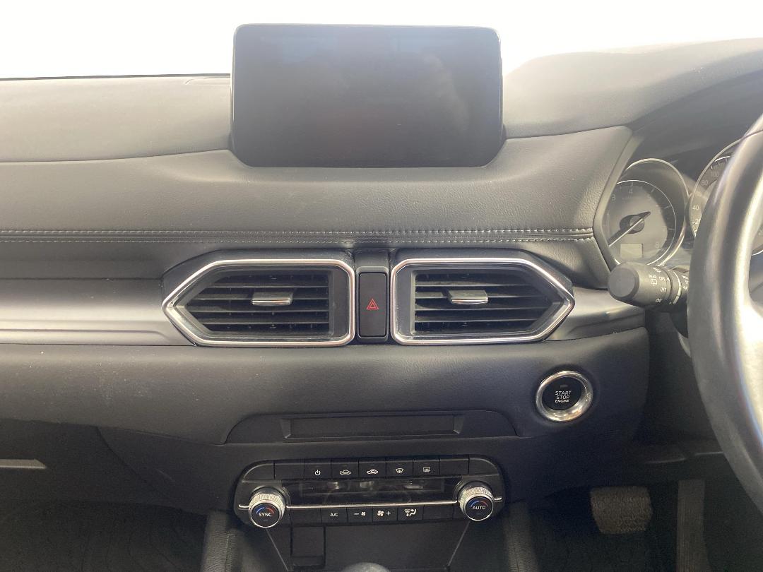 Photo '18' of Mazda CX-5 Photo '18' of Mazda CX-5