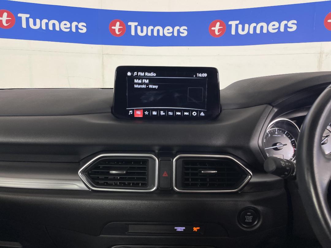 Photo '18' of Mazda CX-5 Photo '18' of Mazda CX-5