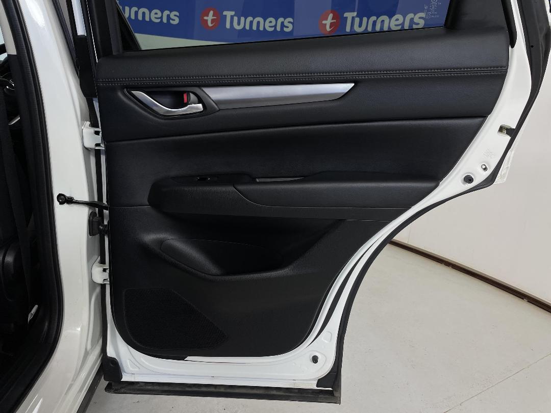 Photo '19' of Mazda CX-5 Photo '19' of Mazda CX-5