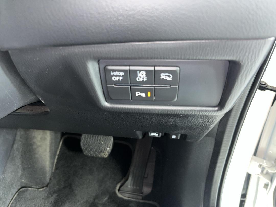 Photo '26' of Mazda CX-5 Photo '26' of Mazda CX-5