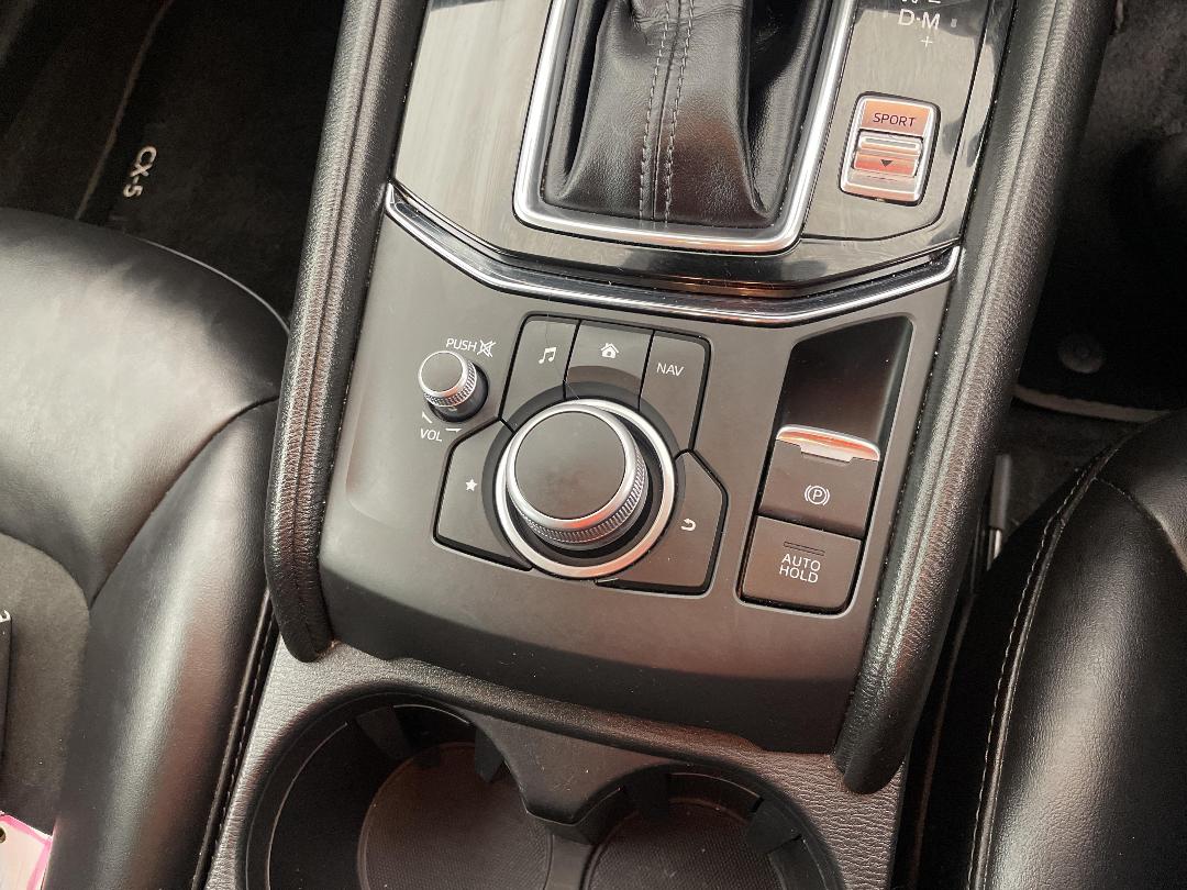 Photo '27' of Mazda CX-5