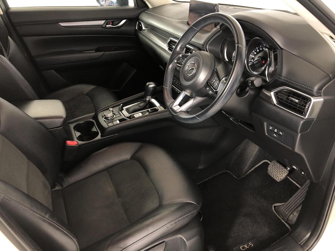 Photo '16' of Mazda CX-5