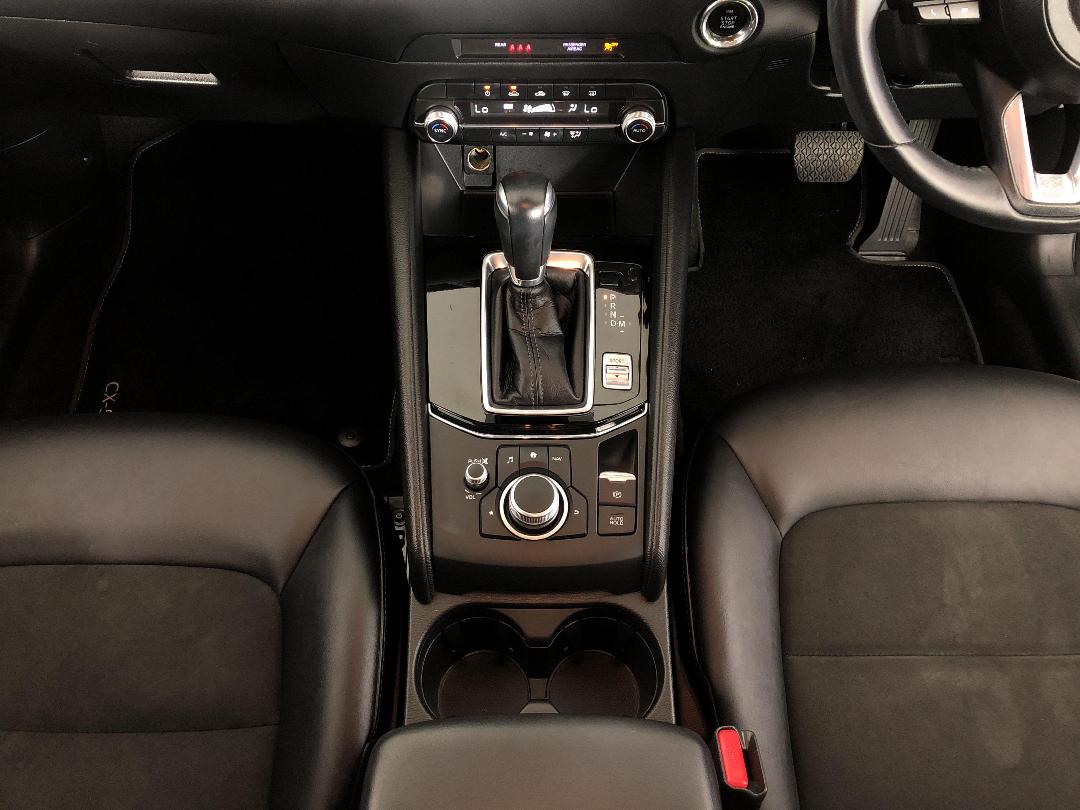 Photo '18' of Mazda CX-5