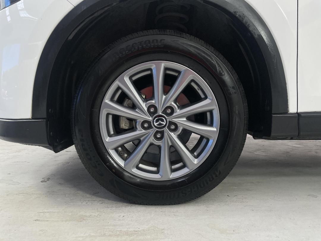 Photo '10' of Mazda CX-5