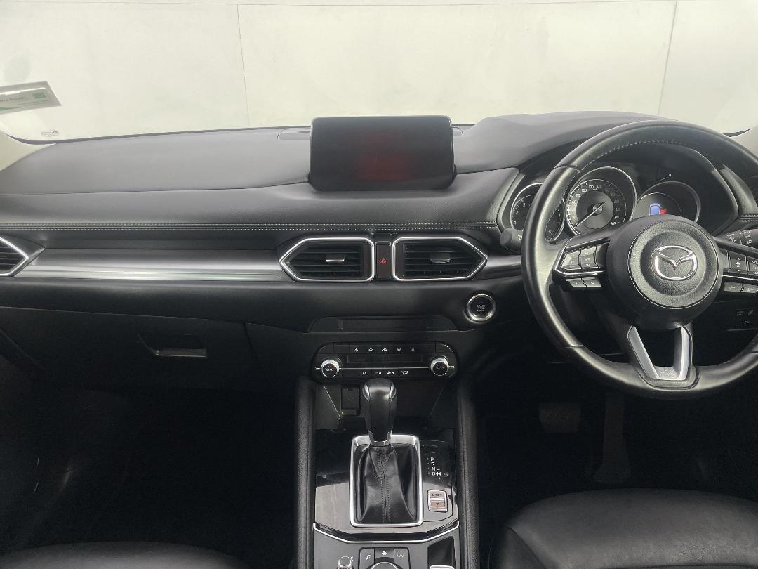 Photo '17' of Mazda CX-5