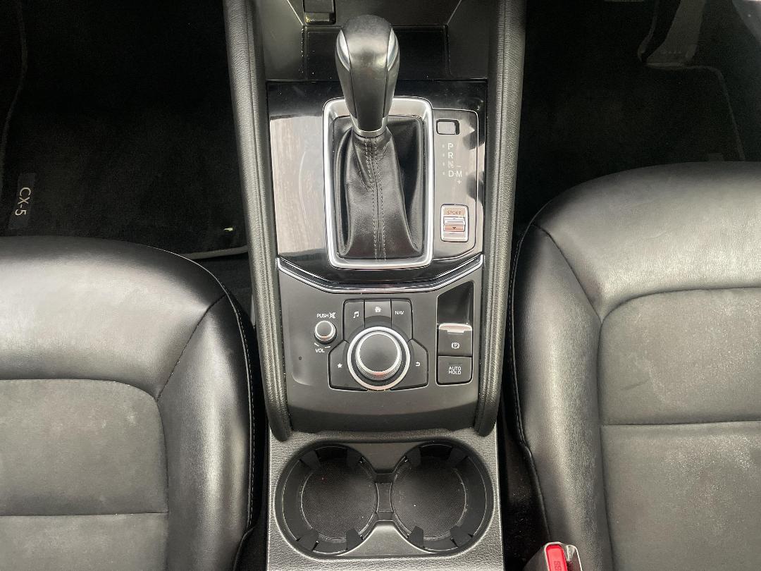 Photo '18' of Mazda CX-5