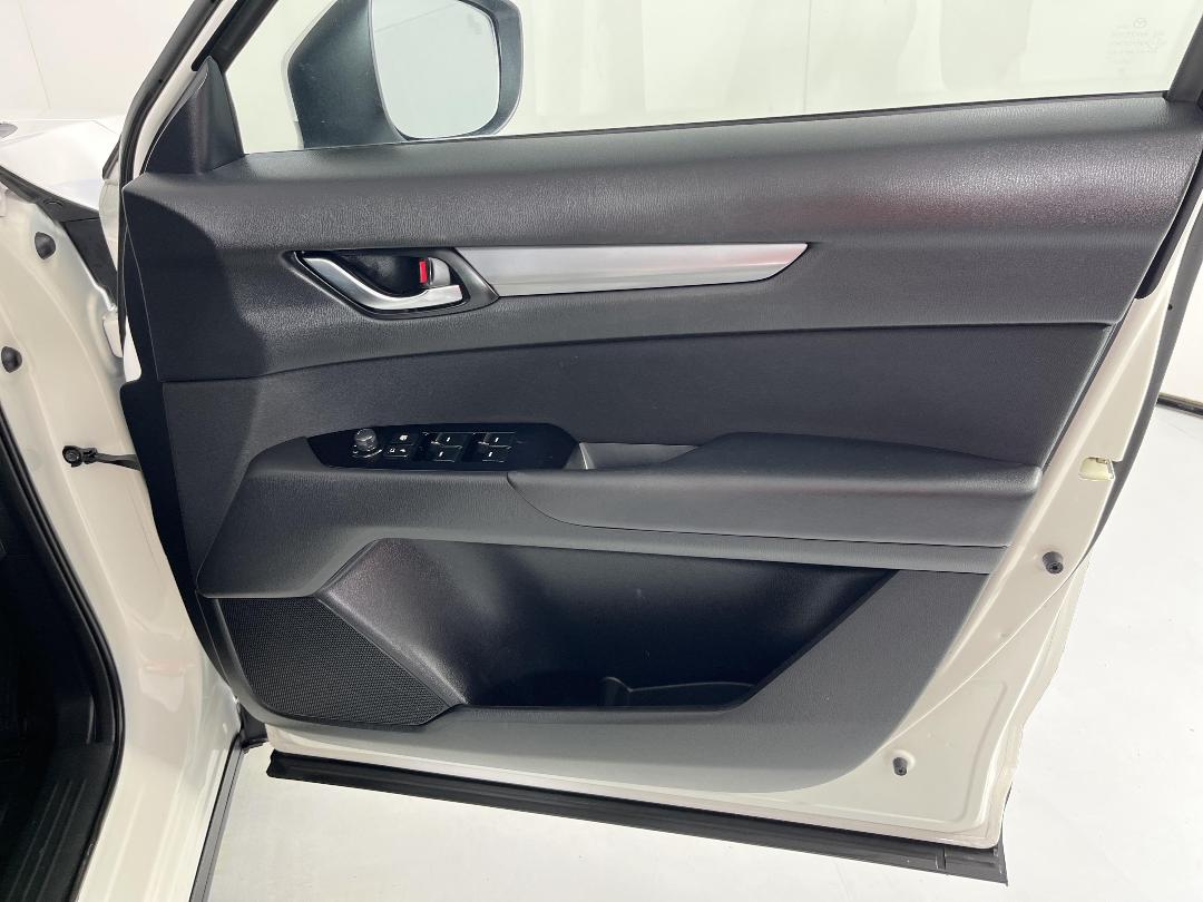 Photo '15' of Mazda CX-5 Photo '15' of Mazda CX-5