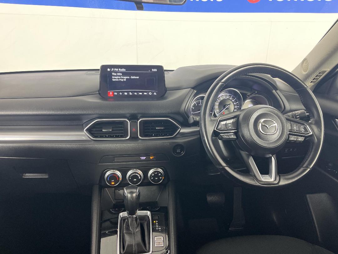 Photo '17' of Mazda CX-5 Photo '17' of Mazda CX-5