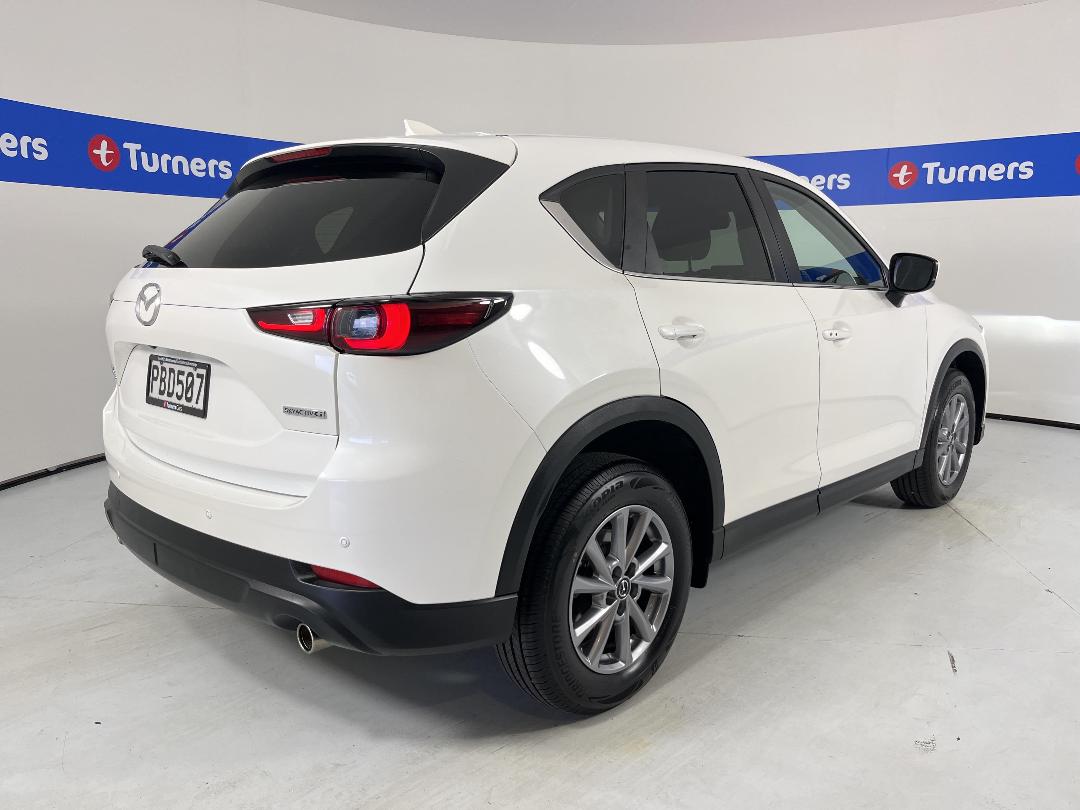 Photo '7' of Mazda CX-5 Photo '7' of Mazda CX-5