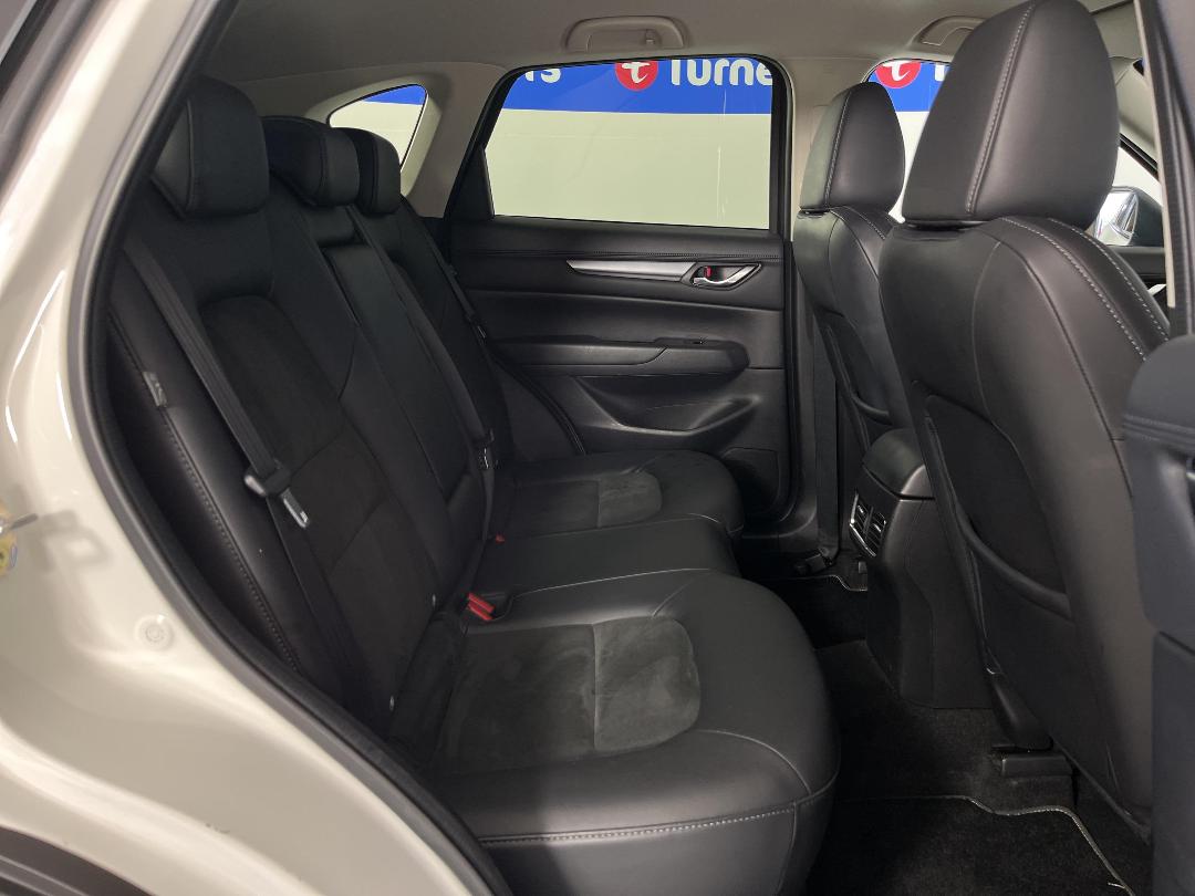 Photo '20' of Mazda CX-5 Photo '20' of Mazda CX-5