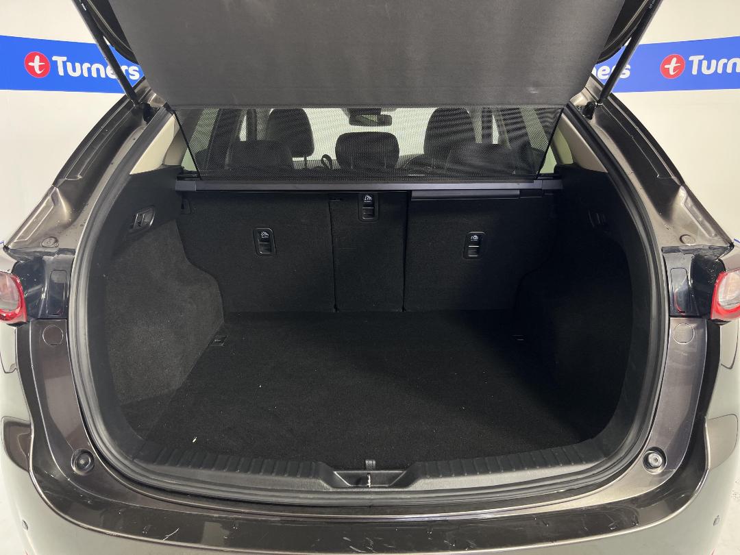 Photo '14' of Mazda CX-5