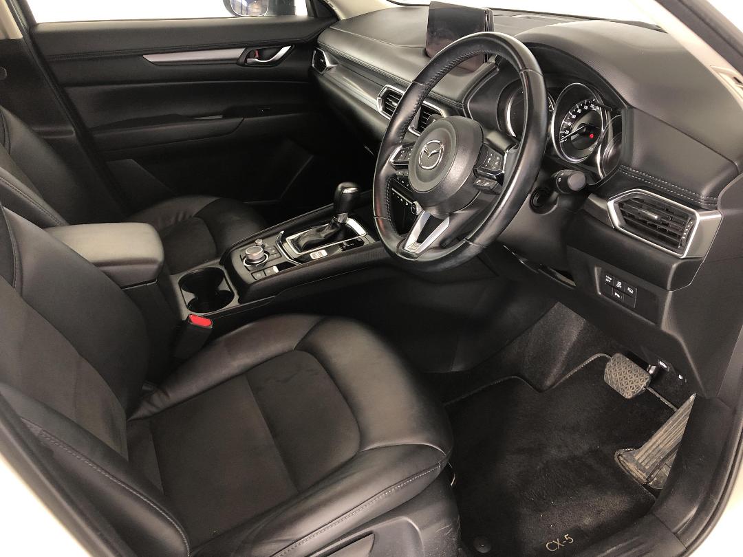 Photo '16' of Mazda CX-5