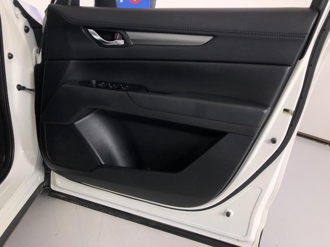 Photo '15' of Mazda CX-5