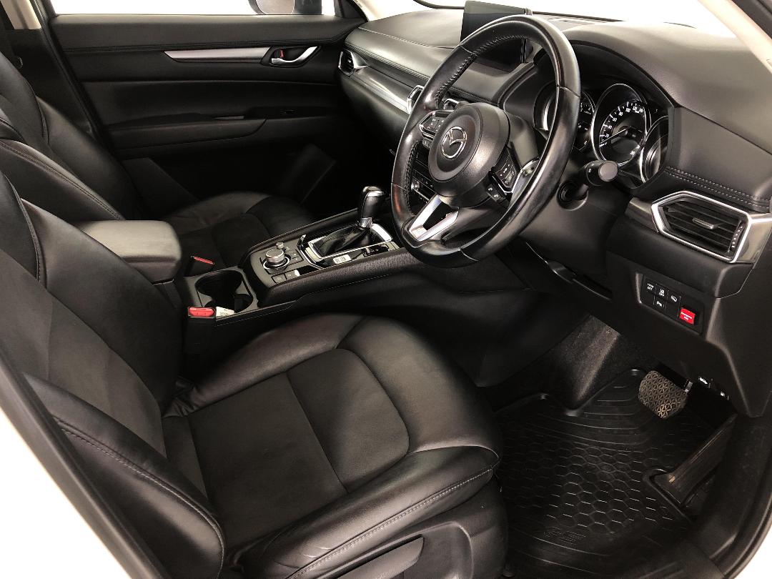 Photo '16' of Mazda CX-5