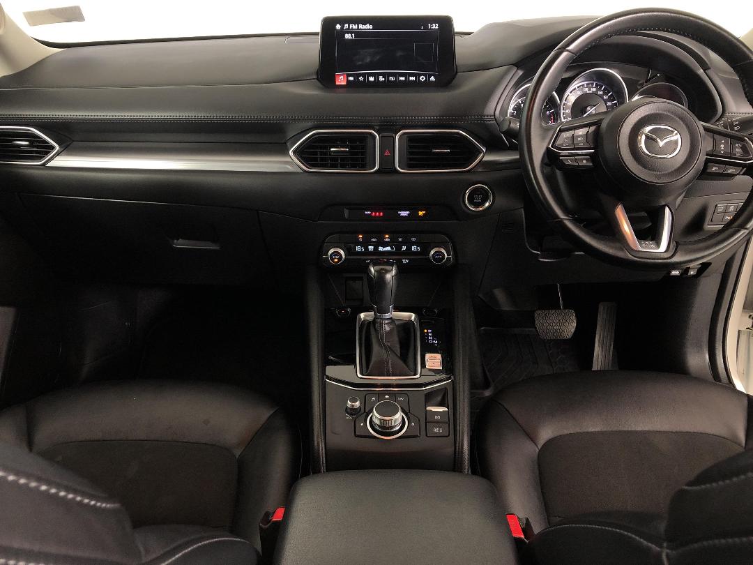 Photo '17' of Mazda CX-5