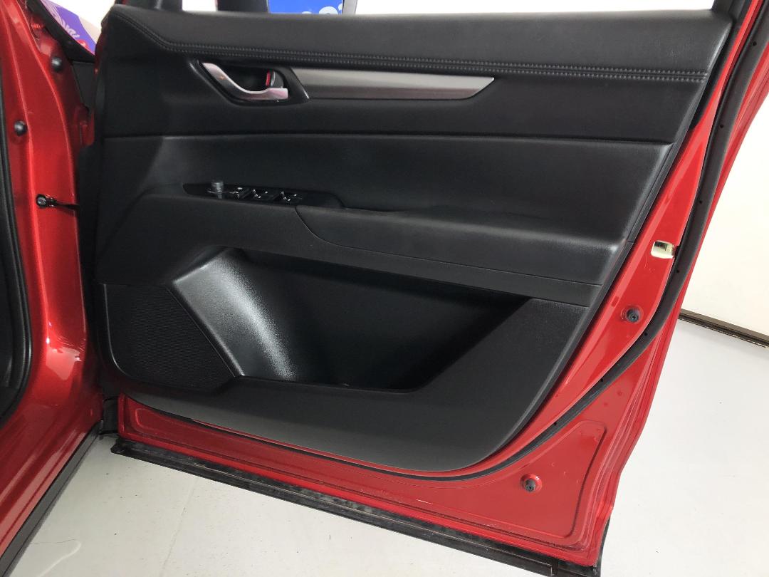 Photo '15' of Mazda CX-5