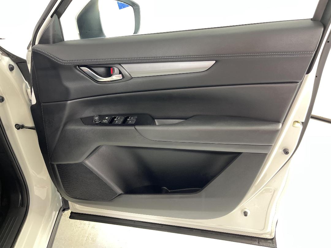 Photo '15' of Mazda CX-5