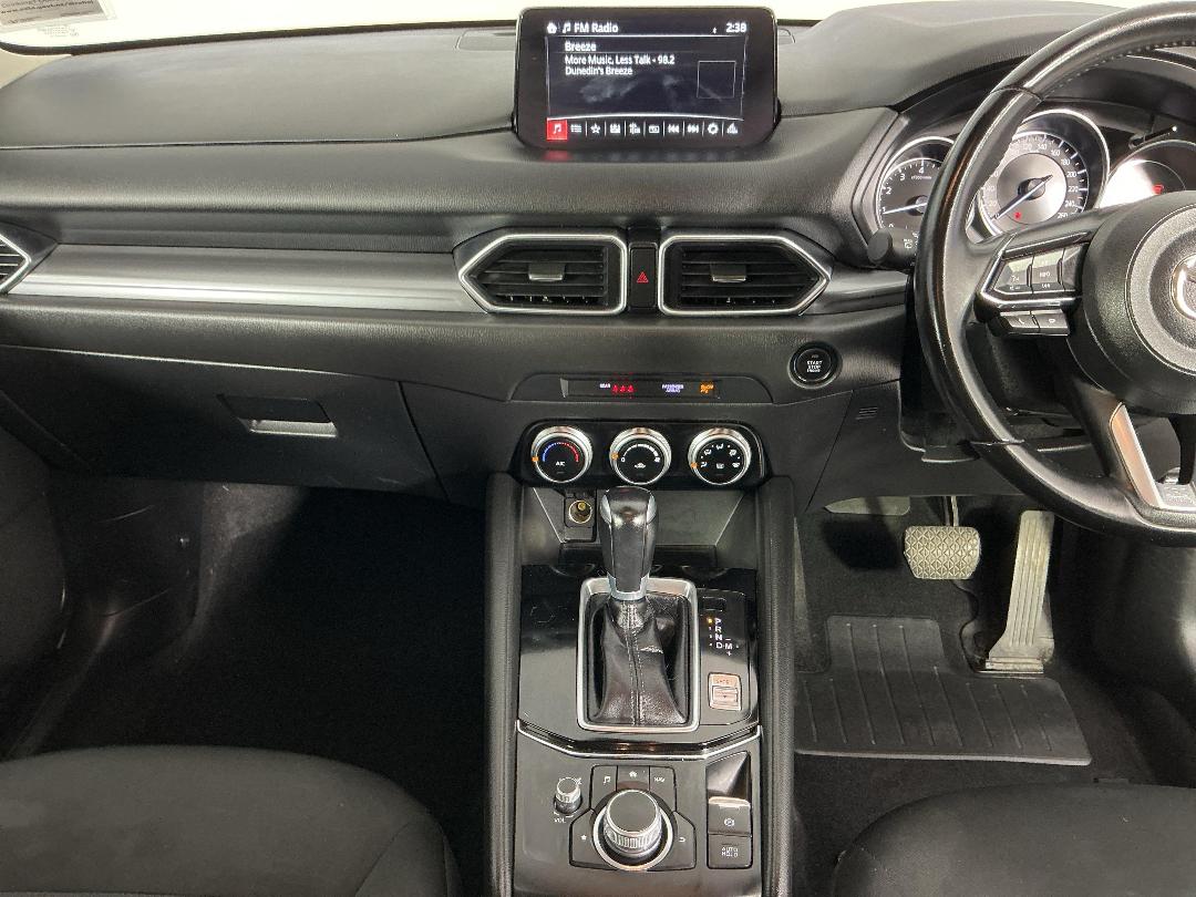 Photo '18' of Mazda CX-5