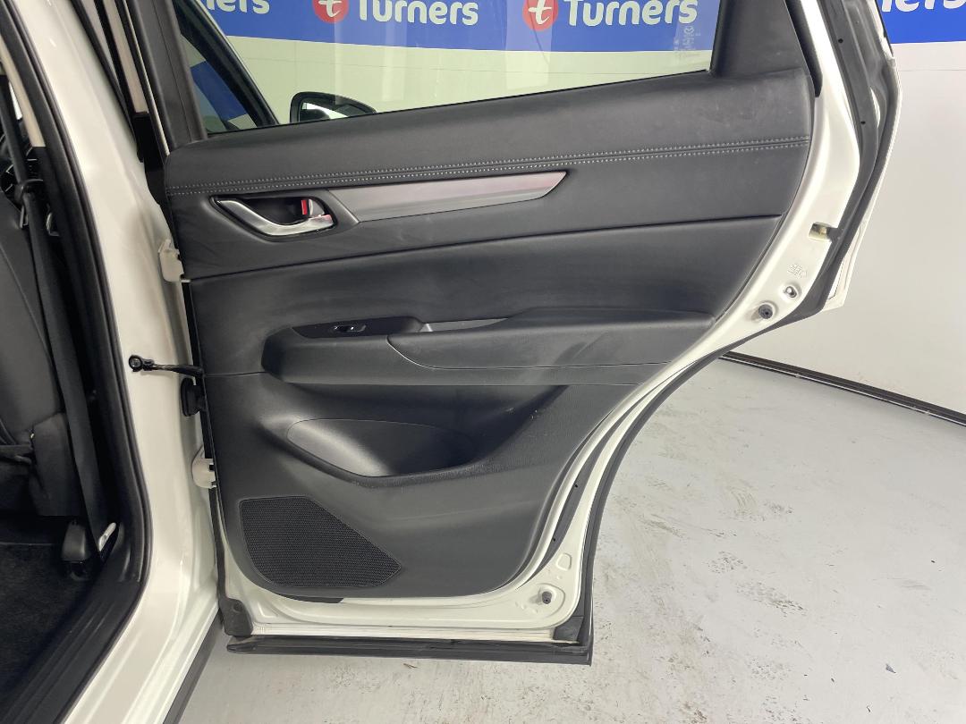 Photo '19' of Mazda CX-5 Photo '19' of Mazda CX-5