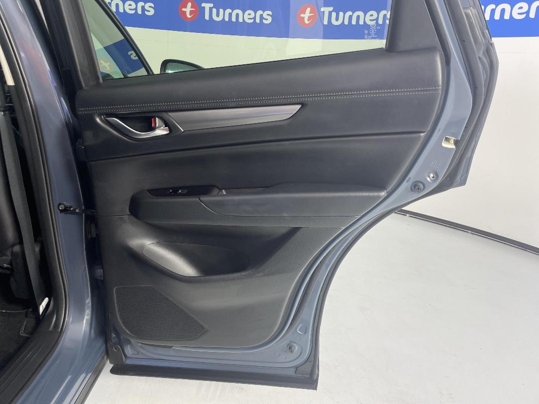 Photo '19' of Mazda CX-5