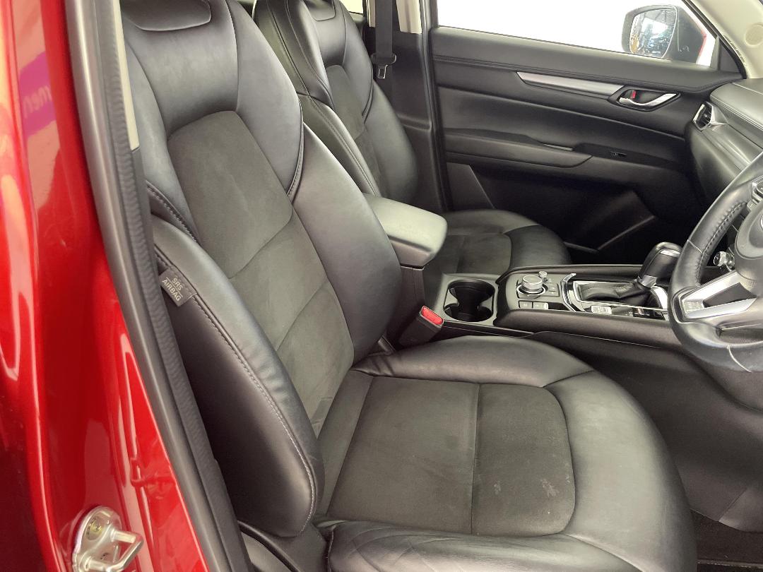 Photo '16' of Mazda CX-5