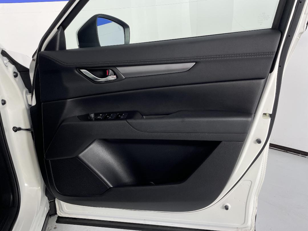 Photo '15' of Mazda CX-5