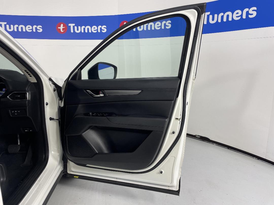 Photo '15' of Mazda CX-5