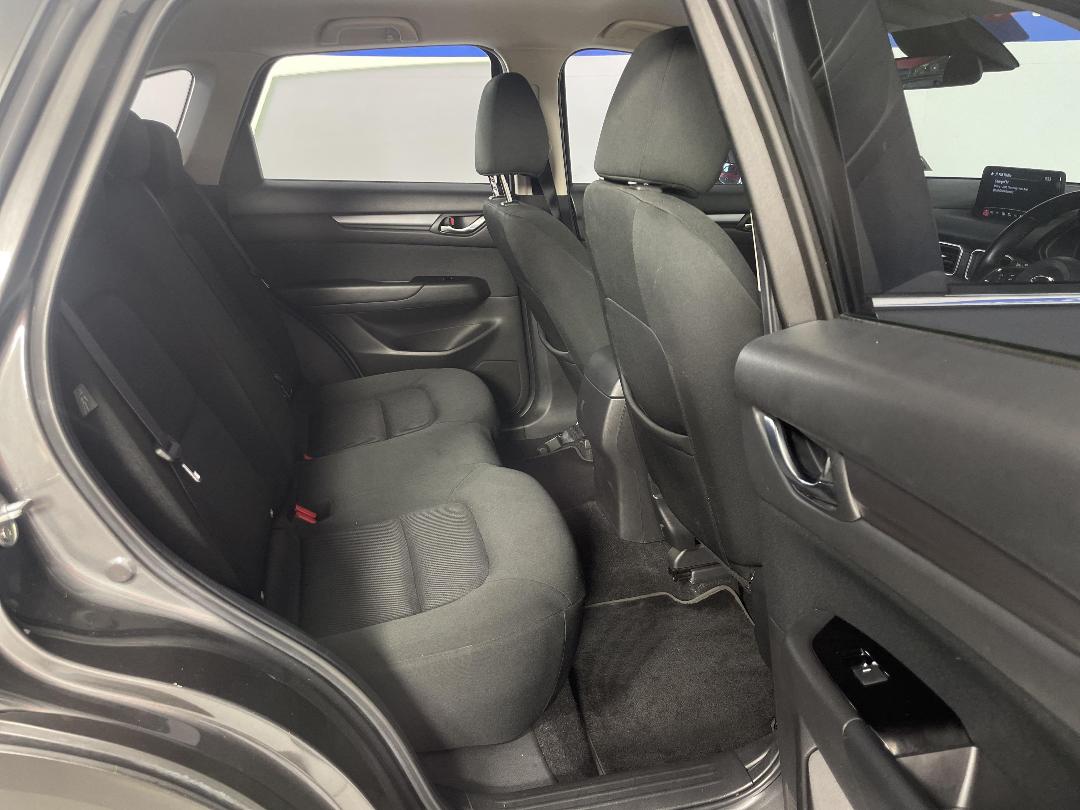 Photo '20' of Mazda CX-5