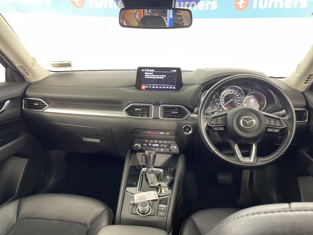 Photo '17' of Mazda CX-5