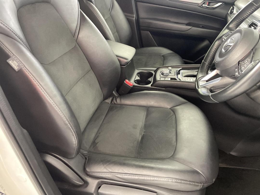 Photo '16' of Mazda CX-5