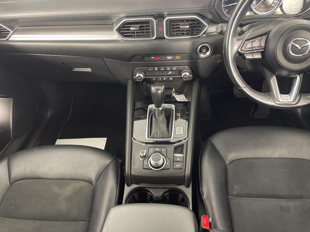 Photo '18' of Mazda CX-5