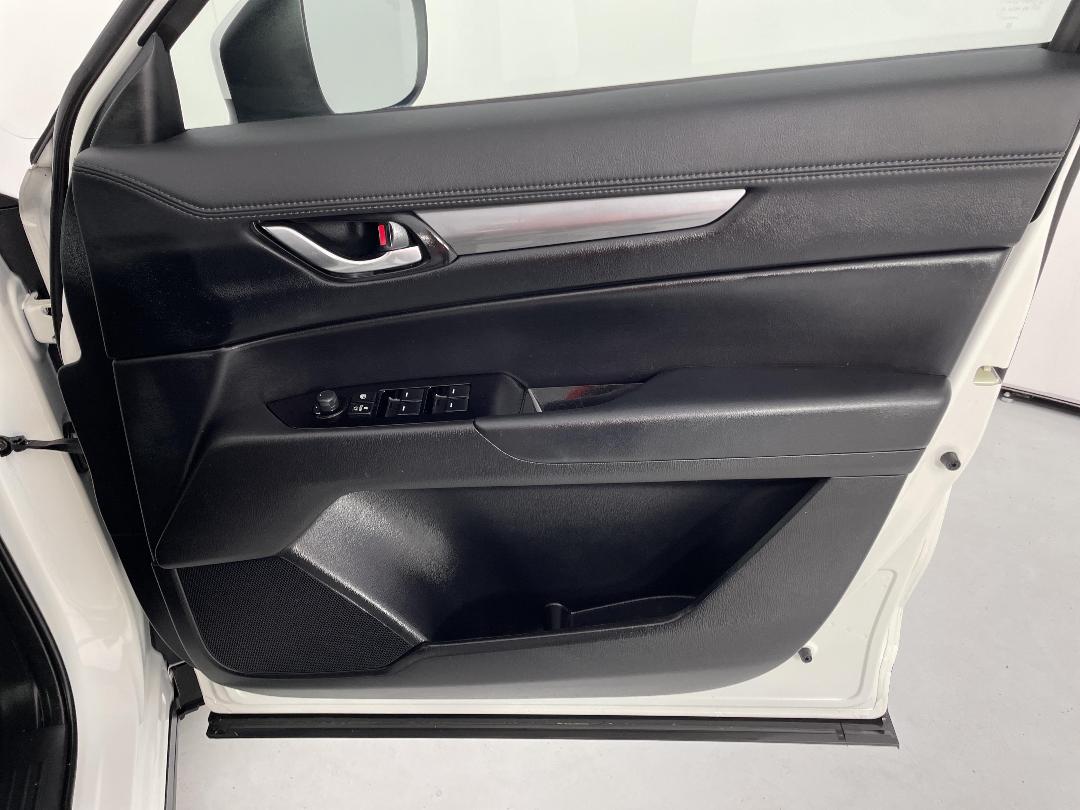 Photo '15' of Mazda CX-5