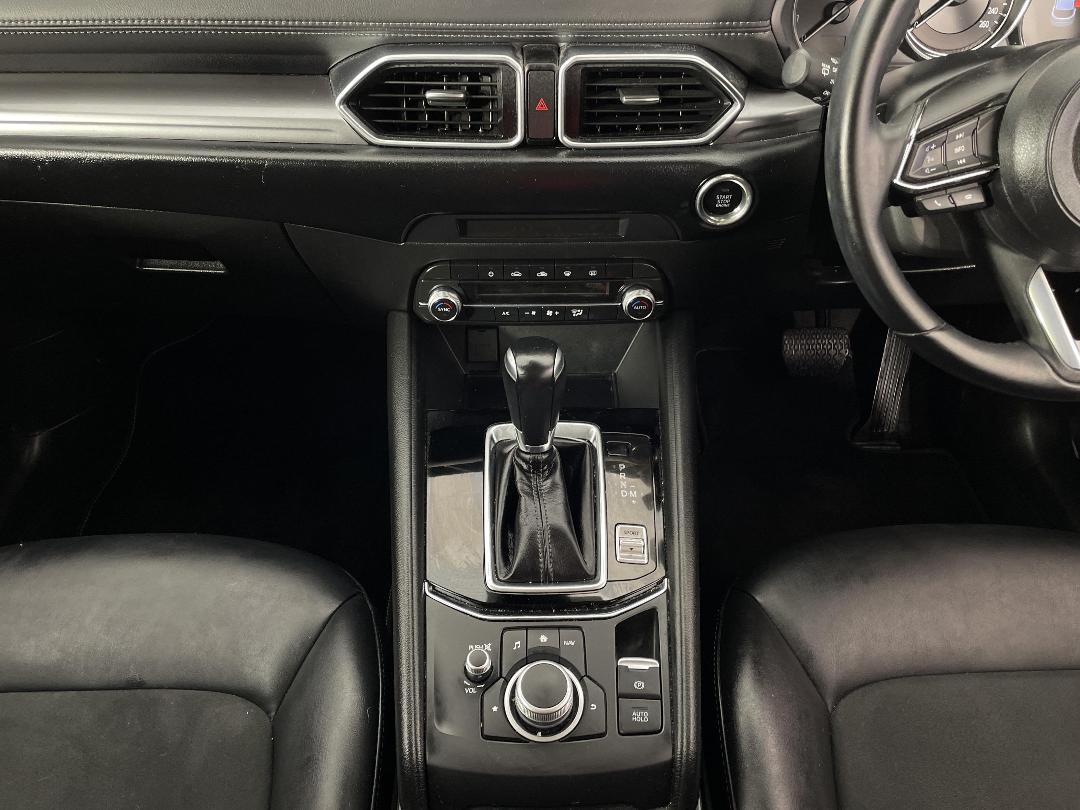 Photo '18' of Mazda CX-5