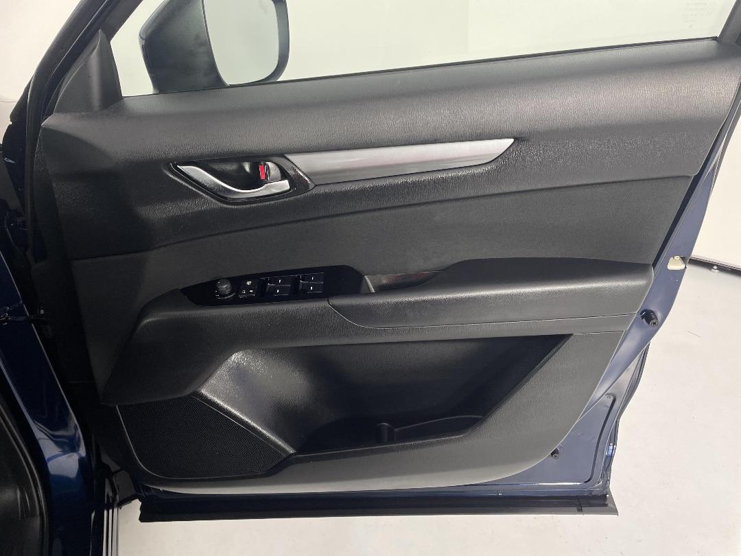 Photo '15' of Mazda CX-5