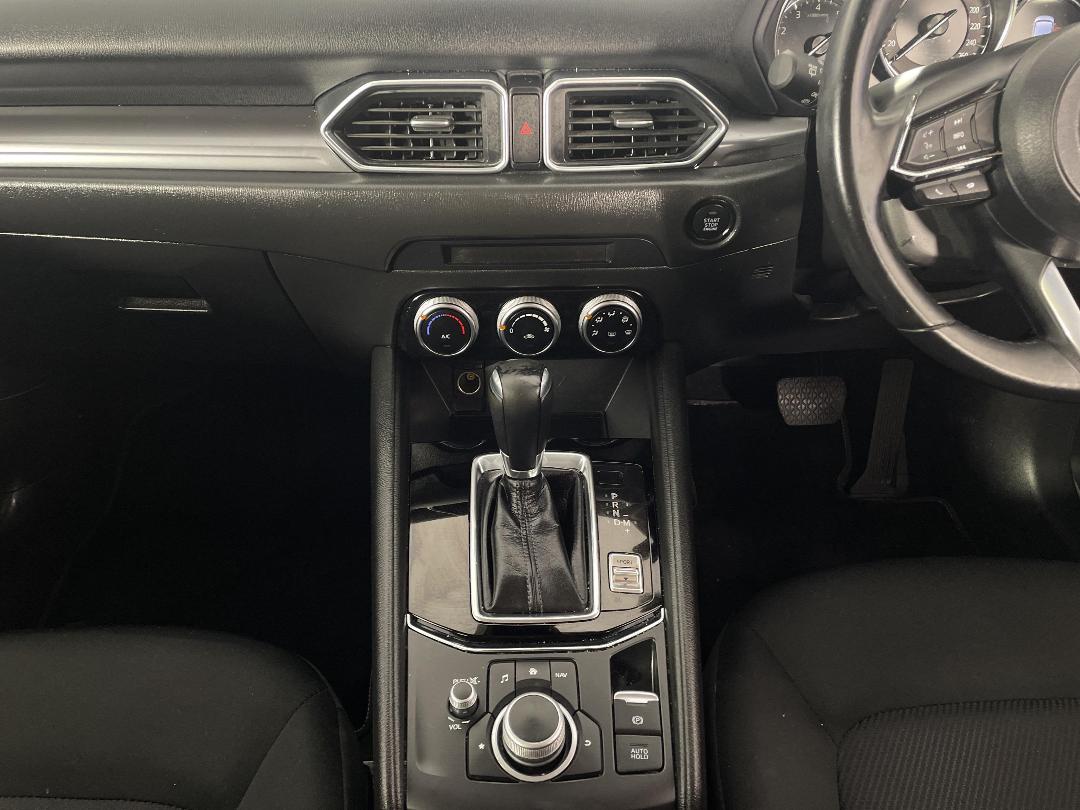 Photo '18' of Mazda CX-5