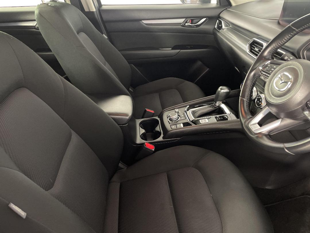 Photo '16' of Mazda CX-5 Photo '16' of Mazda CX-5