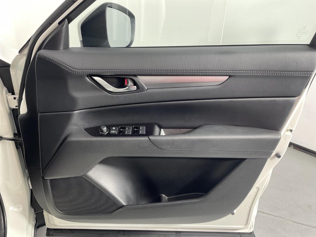 Photo '15' of Mazda CX-5 Photo '15' of Mazda CX-5