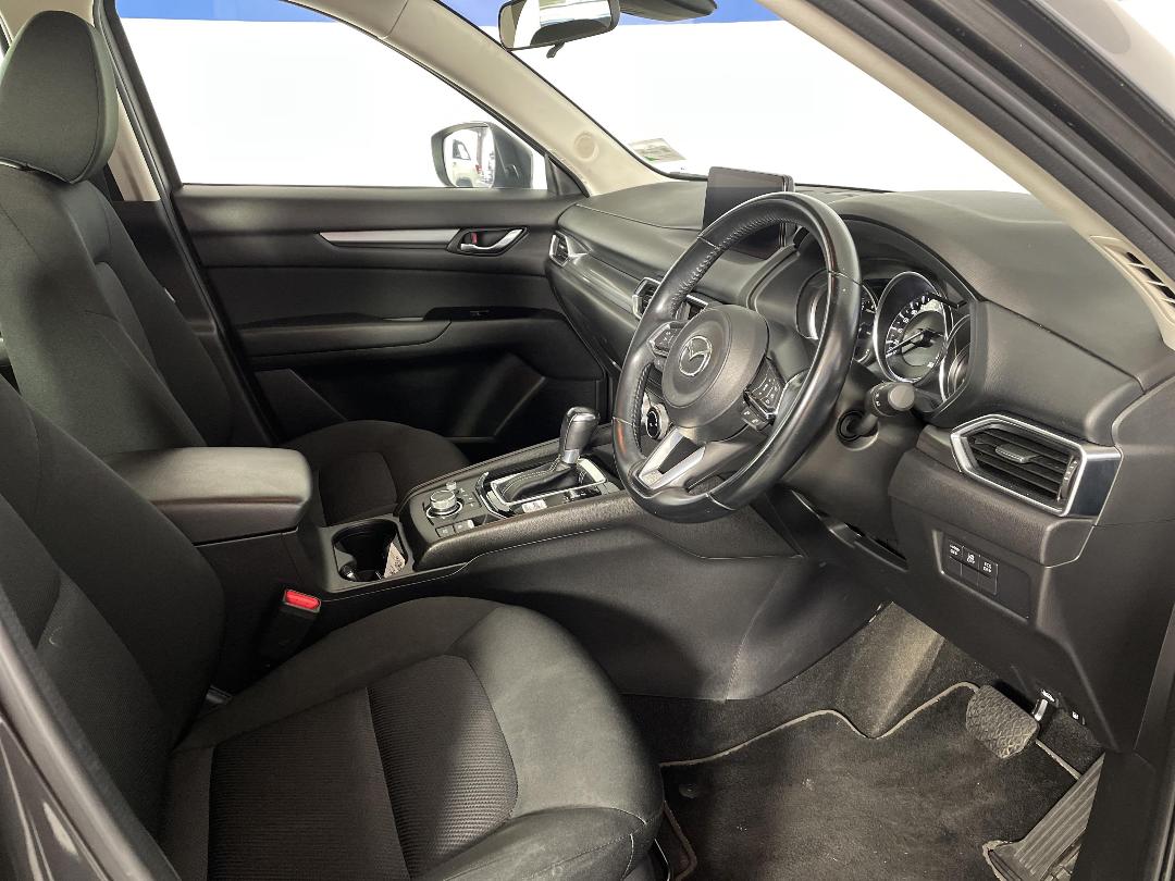 Photo '16' of Mazda CX-5 Photo '16' of Mazda CX-5