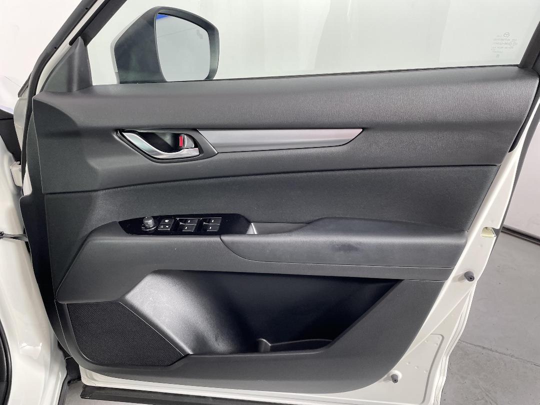 Photo '15' of Mazda CX-5