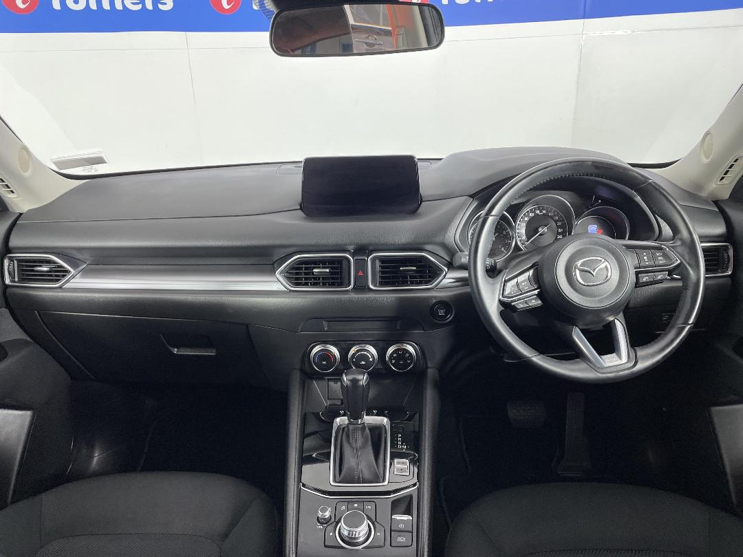 Photo '17' of Mazda CX-5