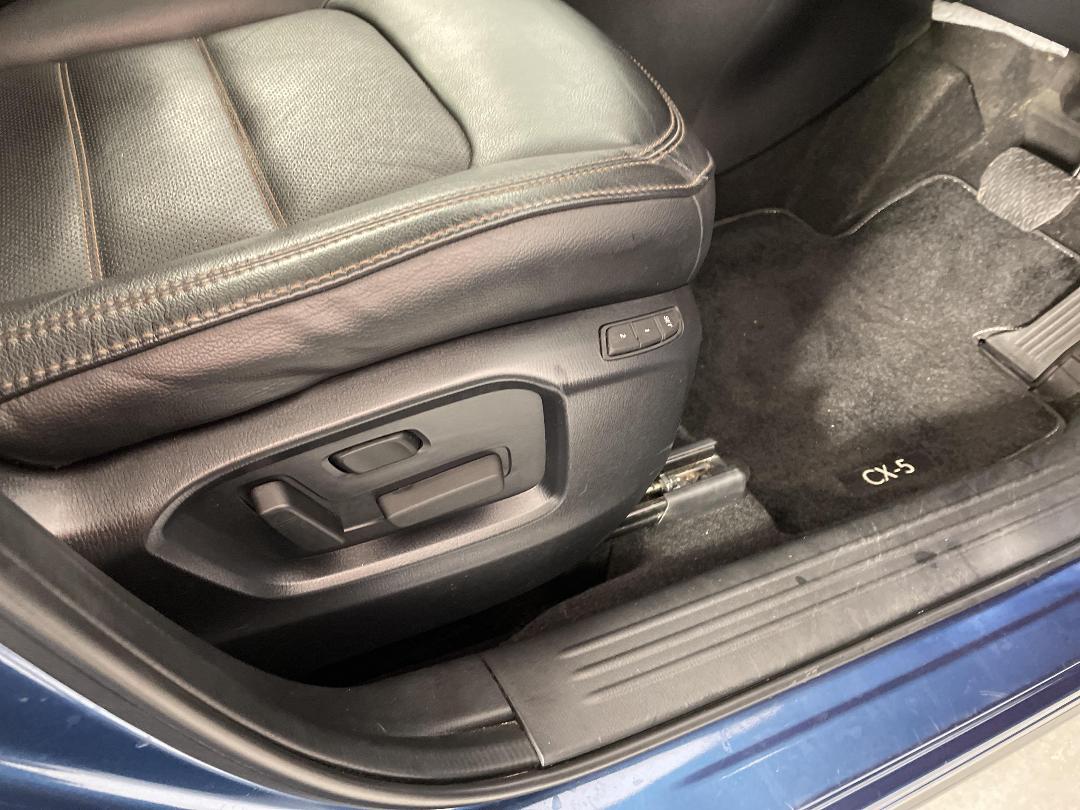 Photo '27' of Mazda CX-5