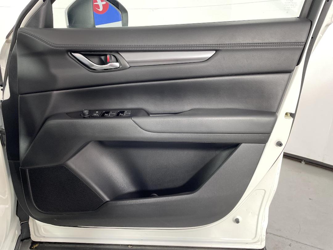 Photo '15' of Mazda CX-5